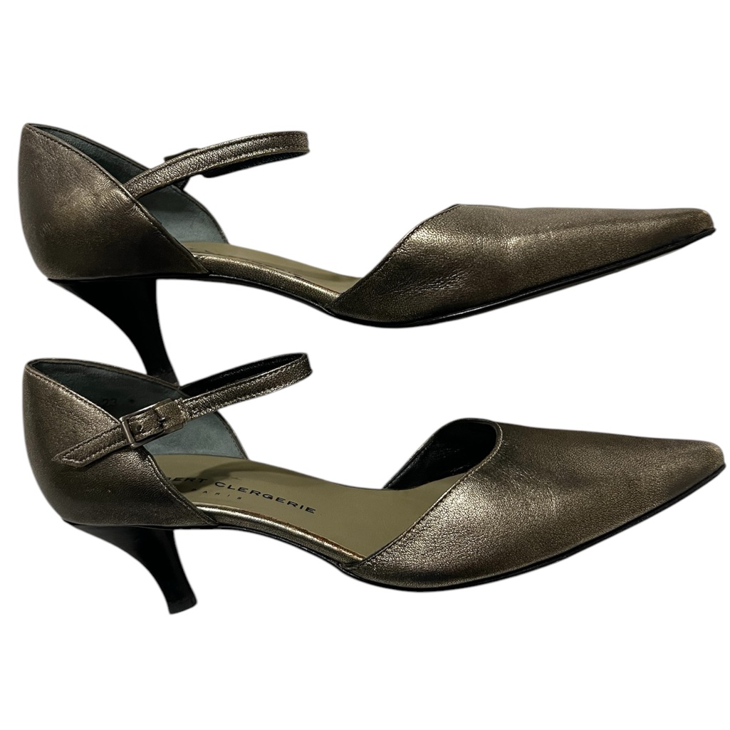 Robert Clergerie Paris Closed Toe Bronze Heels